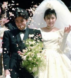 二谷友里恵と郷ひろみの結婚式の画像